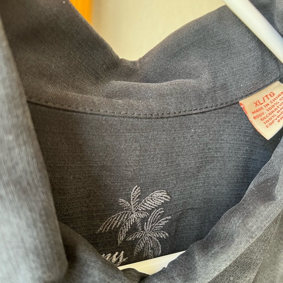 Tommy Bahama “Nice Legs” Button Down - Picture 3 of 4